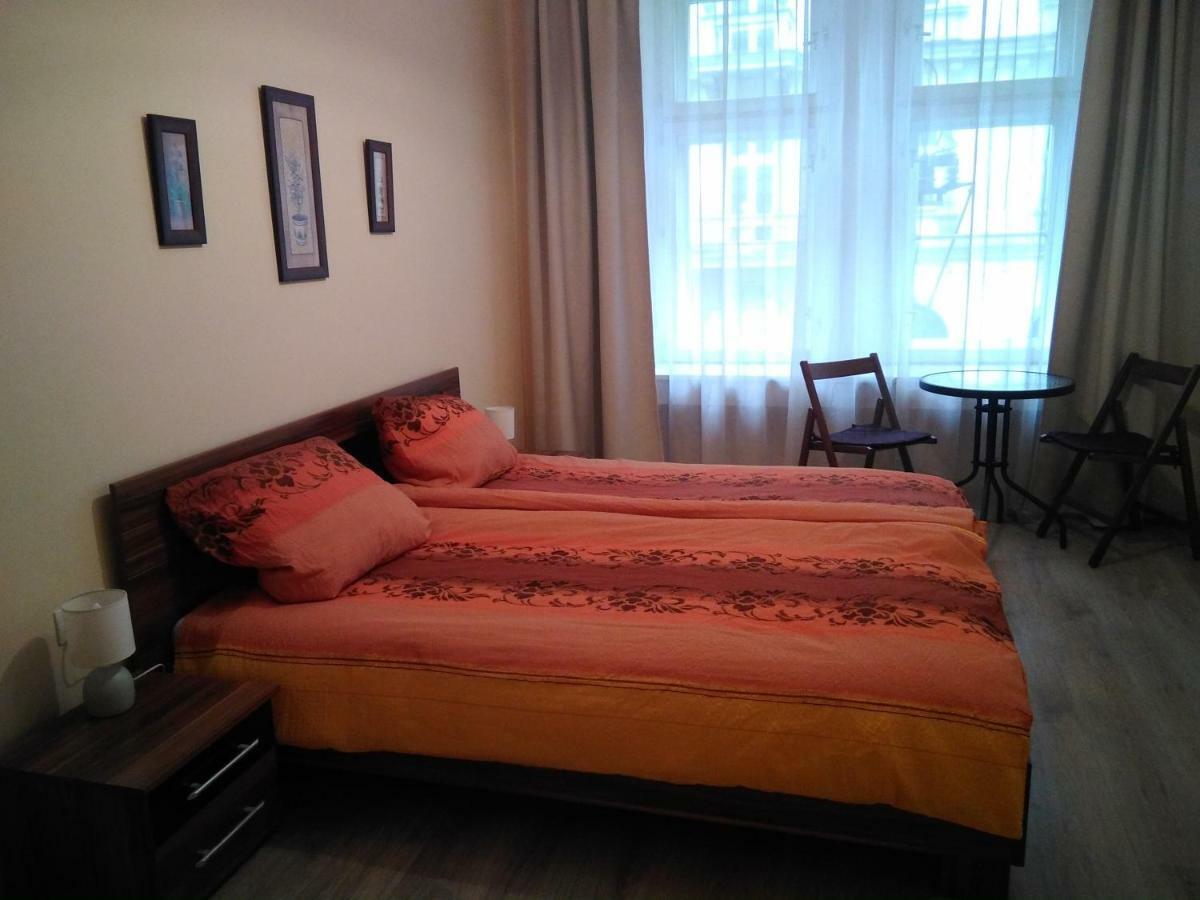Ferienwohnung U Andela Prag Exterior foto
